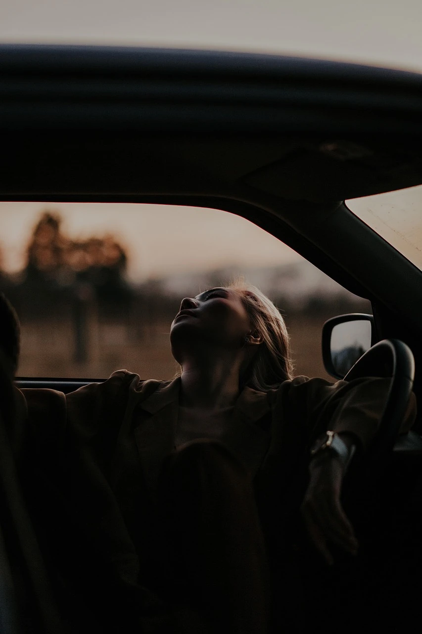 Illustrative automotive photograph for 科技深蓝